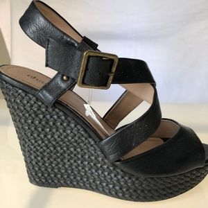CHARLES by CHARLES DAVID BLACK WEDGE SANDAL SZ 10